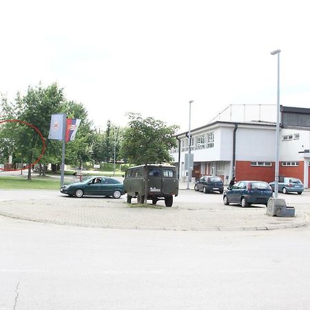Apartman Kej Pirot Exteriör bild