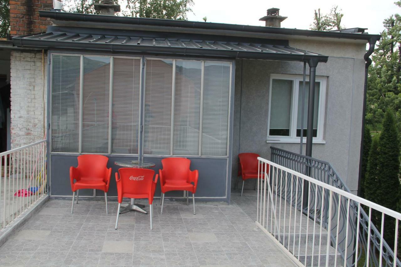 Apartman Kej Pirot Exteriör bild